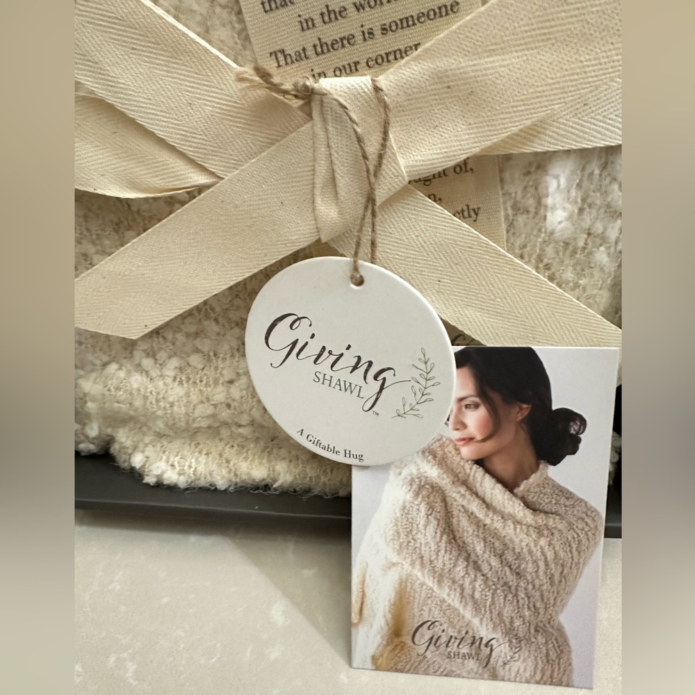 Demdaco cream Giving Shawl. NWT - Picture 2 of 9